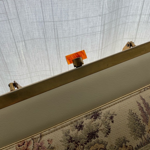 VINTAGE purse - Picture 2 of 4